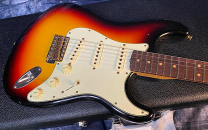 NEW ! 2024 Fender Custom Shop Limited Edition '64 Stratocaster Journeyman Relic - Target 3-Tone Sunburst - 7.7 lbs - Authorized Dealer - G03932