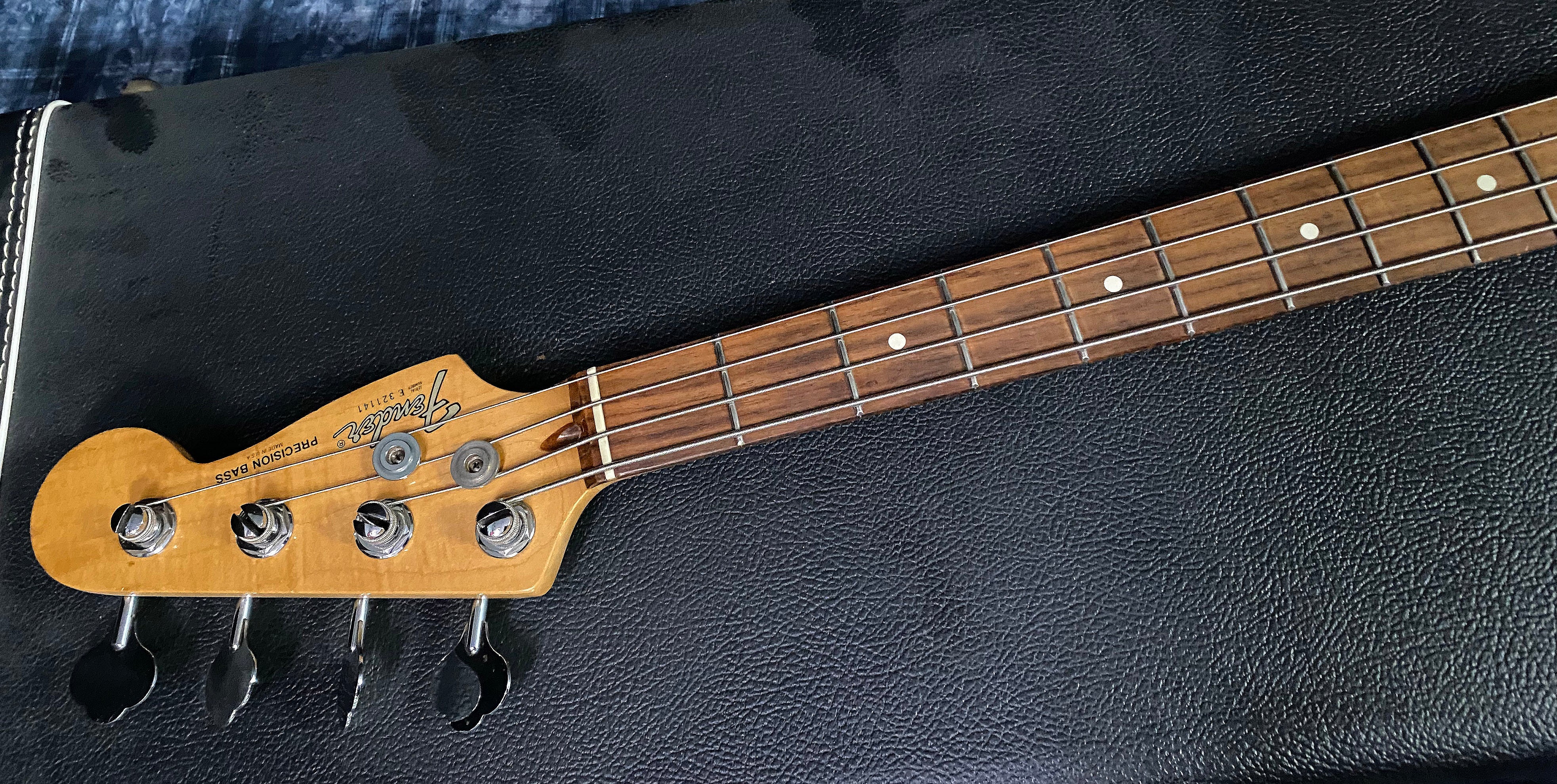 1983 Fender USA Precision Bass - Sienna Sunburst - Only 8.1lbs! Hardshell Case - From Our Vault!