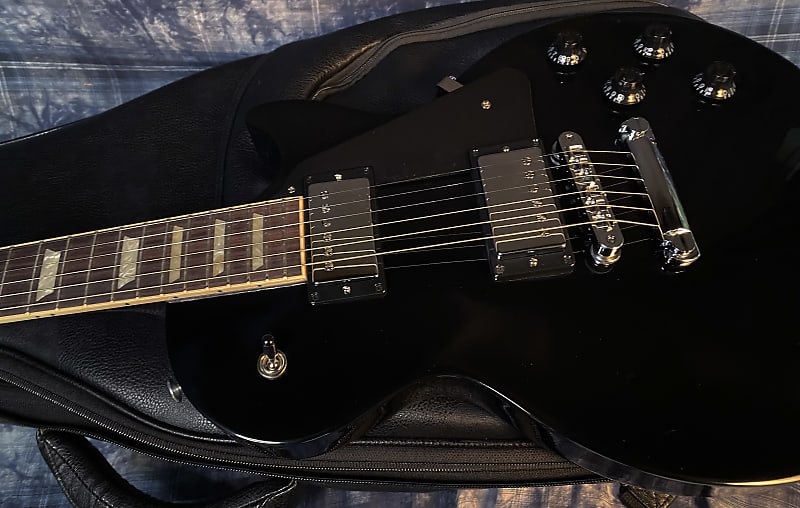 NEW ! 2024 Gibson Les Paul Studio Electric Guitar - Ebony - Authorized Dealer - G03778