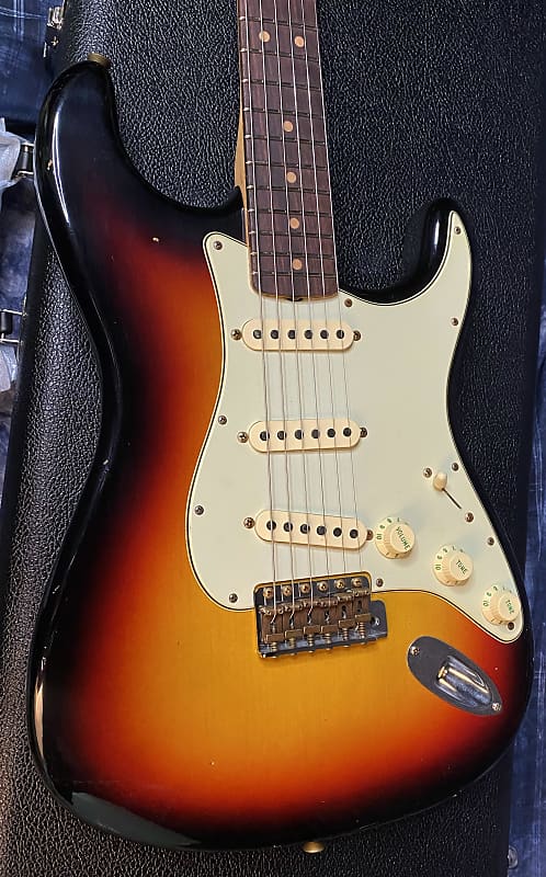 NEW ! 2024 Fender Custom Shop Limited Edition '64 Stratocaster Journeyman Relic - Target 3-Tone Sunburst - 7.7 lbs - Authorized Dealer - G03932