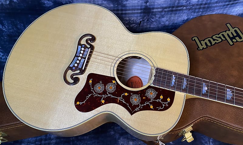 BRAND NEW ! 2024 Gibson SJ-200 J-200 Original Antique Natural 4.8 lbs - Authorized Dealer - Beautifully Flamed Back & Neck! G03908