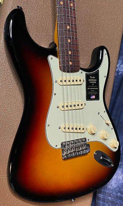 NEW! 2024 Fender American Vintage II 1961 Stratocaster - Sunburst - Authorized Dealer - 7.5lbs - G04287