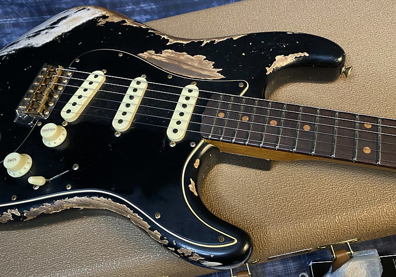 NEW ! 2024 Fender Custom Shop Limited-Edition Poblano Stratocaster - Aged Black - Super Heavy Relic - 7.3 lbs - Authorized Dealer - G03962