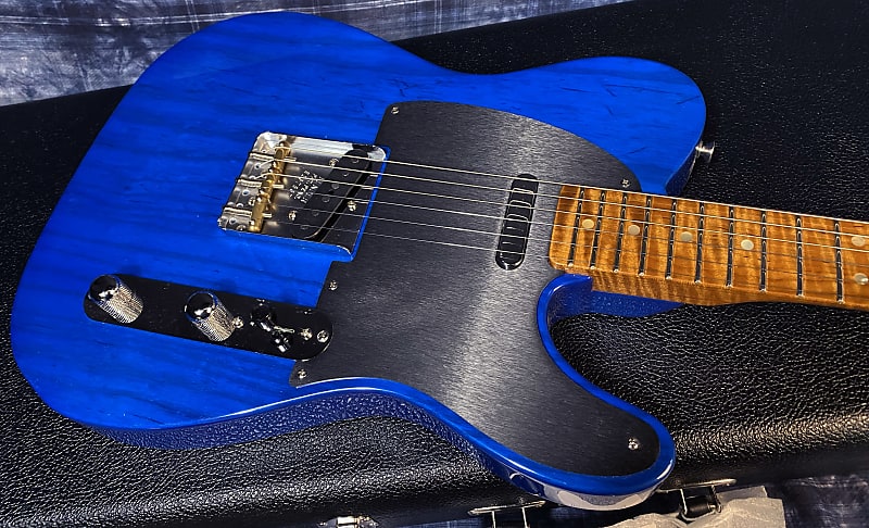 NEW ! 2024 Fender American Custom Telecaster NOS - 1-Piece Roasted AAA Flame Maple Neck Fingerboard - Sapphire Blue Transparent - Authorized Dealer - 7.35lbs - G03626