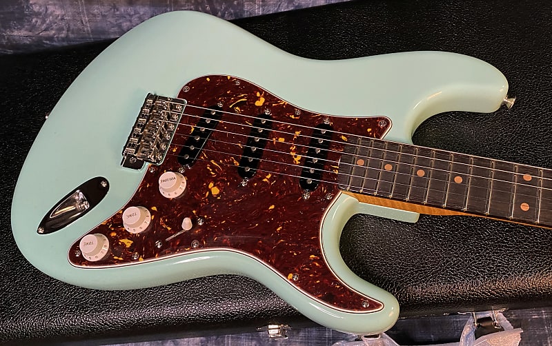 NEW ! 2024 Fender Custom Shop ' 62 Stratocaster Bizarre Guitar Exclusive Flamethrower - Super Limited Edition - Surf Green - AAA Flamed Maple Neck - Authorized Dealer - G03906 - 7.9 lbs