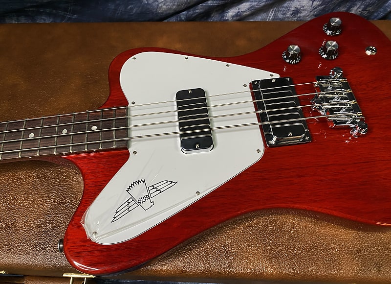 NEW! 2024 Gibson Non-Reverse Thunderbird - Vintage Cherry Finish - 8.3 lbs- Authorized Dealer! In Stock - G03791