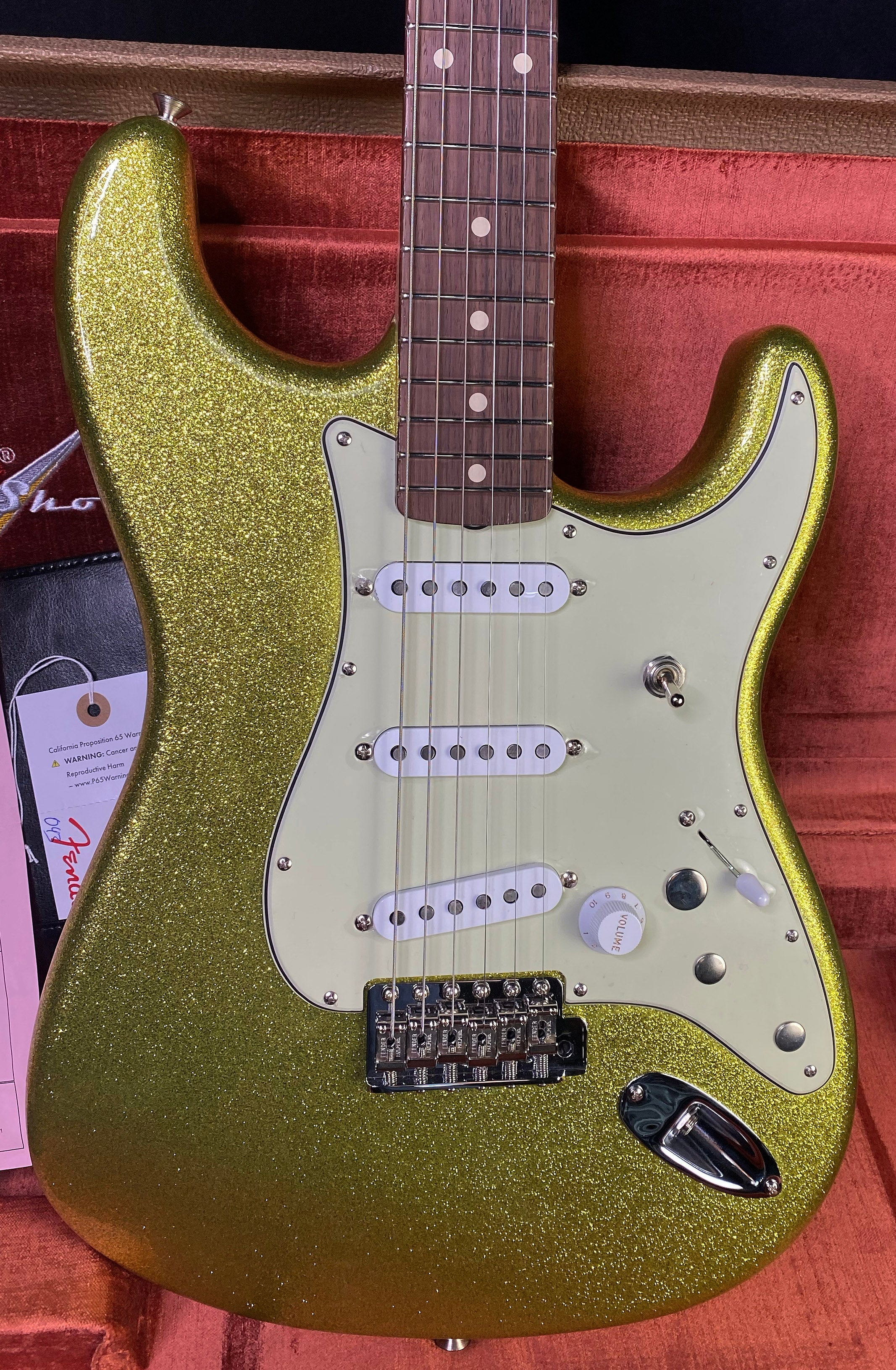 NEW ! 2024 Fender Custom Shop Dick Dale Stratocaster - NOS - Chartreuse Sparkle - 7.7 lbs Authorized Dealer! SAVE BIG! - G03056