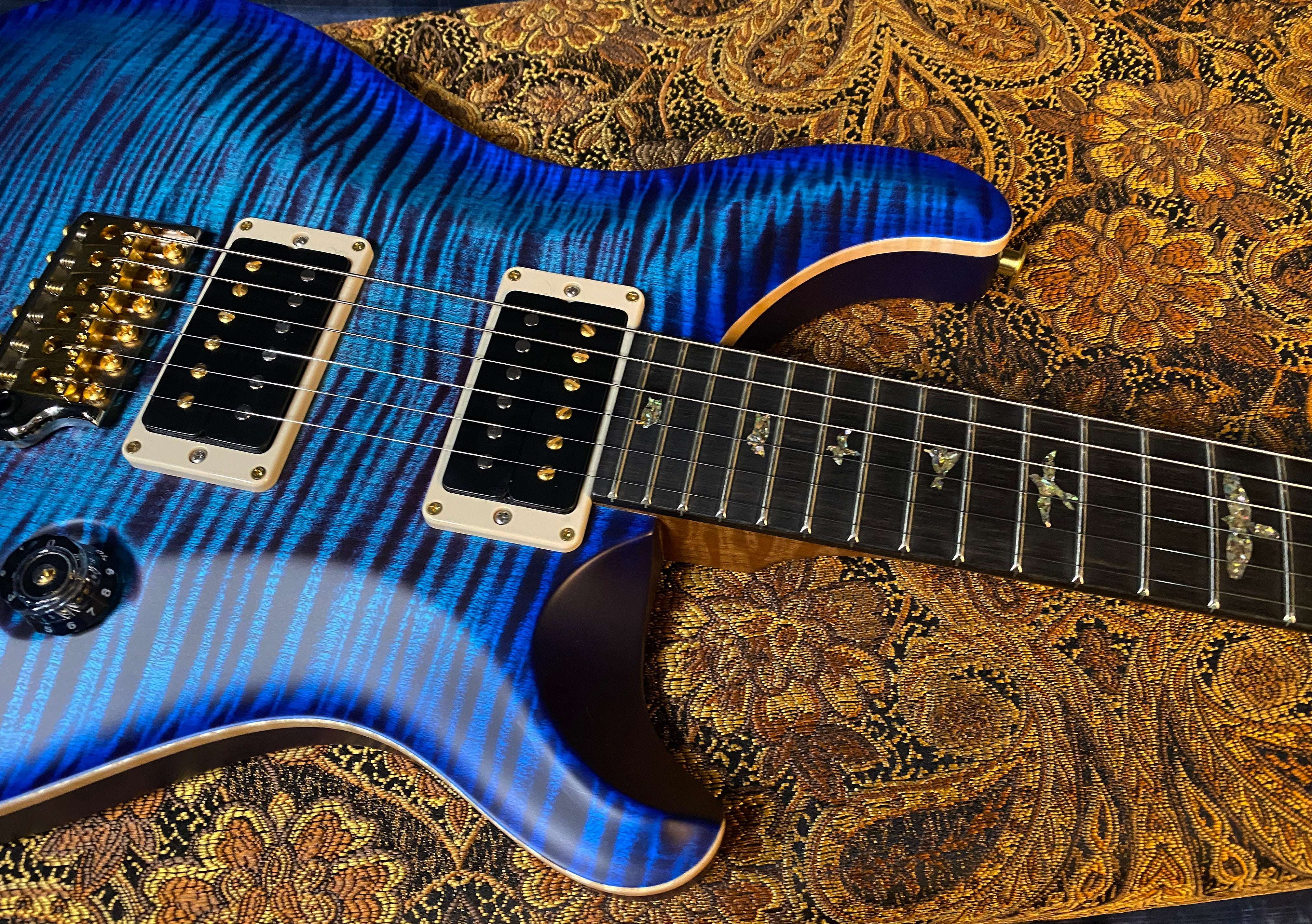 BRAND NEW ! 2024 Paul Reed Smith Custom 24 CU24 - Wood Library - Torrefied Flamed to Death Maple Neck - Ebony Fretboard - Violet Blue - Authorized Dealer - 7.3 lbs - G03591