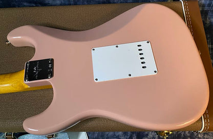 NEW ! 2024 Fender Custom Shop ' 62 Stratocaster Bizarre Guitar Exclusive Flamethrower - Super Limited Edition - Shell Pink - AAA Flamed Maple Neck - Authorized Dealer - G04057