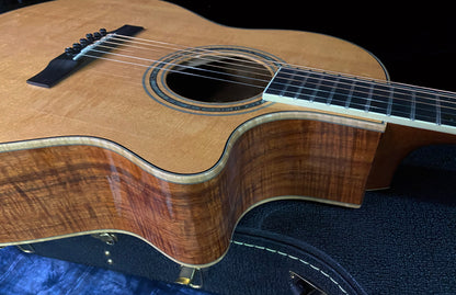 NEW Old Stock! 2005 Larrivee LV-09 SE Museum Quality Koa & Bear Claw Spruce Top - Authorized Dealer - From Our Vault - SUPER RARE! Serial # 53283