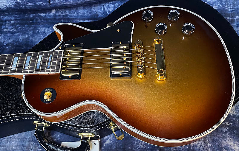 NEW! 2024 Gibson Custom Shop Les Paul Custom Dealer Select - Authorized Dealer - Viceroy Goldburst - Super RARE! 9.85lbs - G03