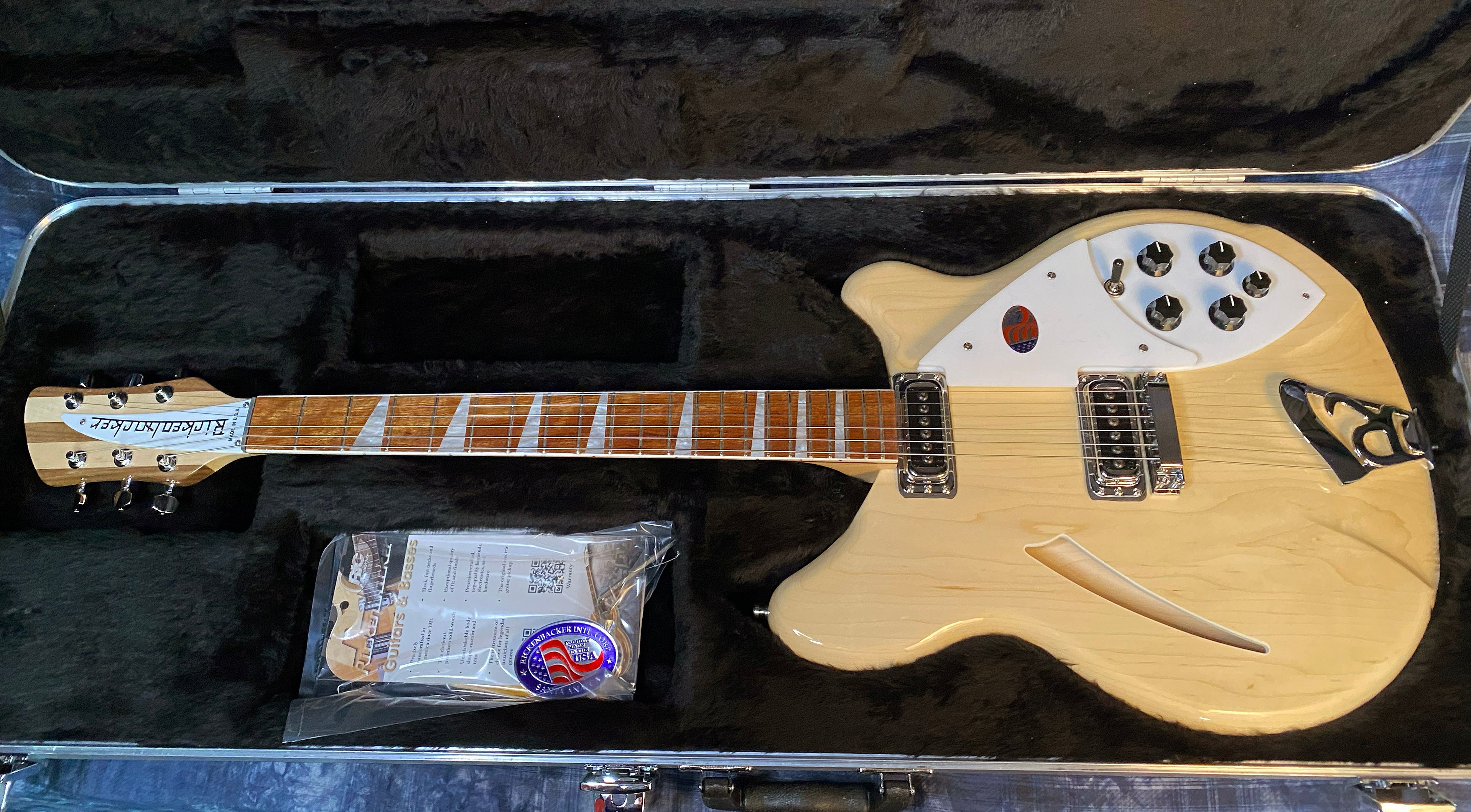 NEW! 2024 Rickenbacker 360 Maple Glo MG - Authorized Dealer - Warranty - In-Stock! Only 7.1lbs - G03556