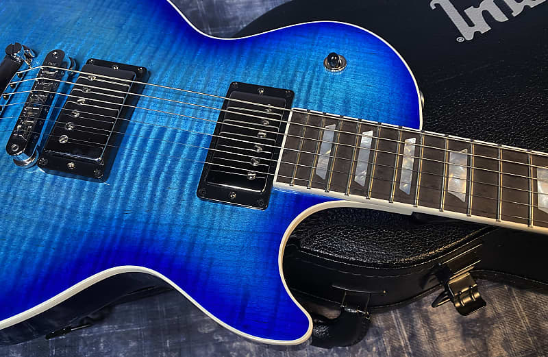 NEW ! 2024 Gibson Les Paul Modern Figured - Cobalt Burst - Beautiful Flame Top! Authorized Dealer - Only 8.25 lbs - G04121