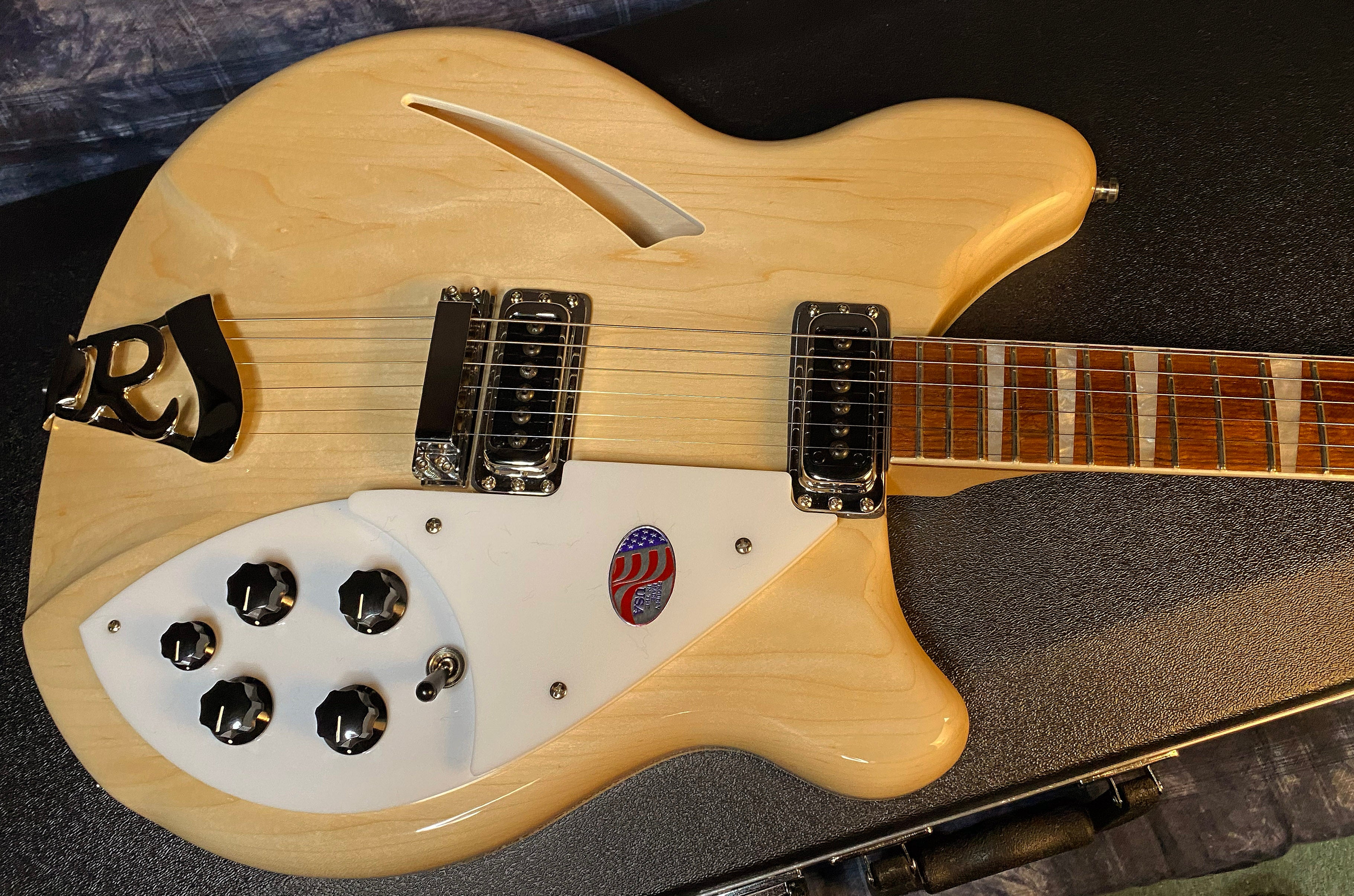 NEW! 2024 Rickenbacker 360 Maple Glo MG - Authorized Dealer - Warranty - In-Stock! Only 7.1lbs - G03556