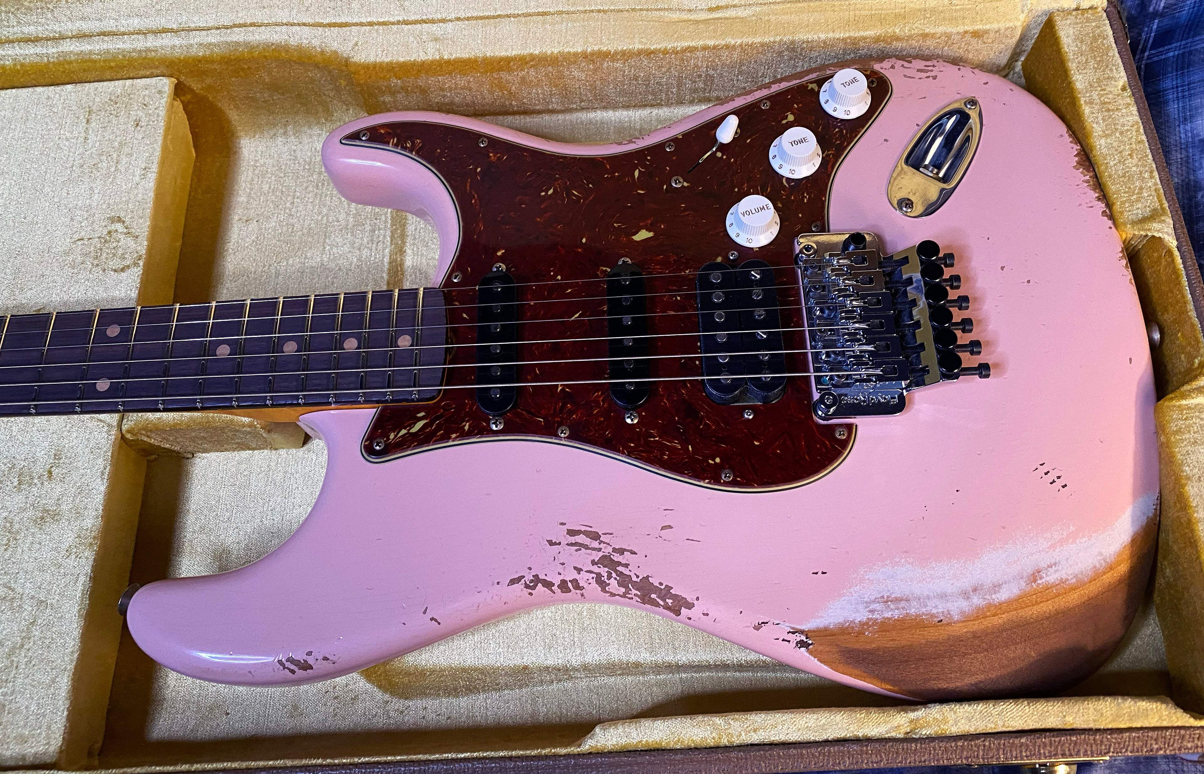 NEW ! 2024 Fender Custom Shop 62 HSS Shredder - Floyd Rose - EVH Wolfgang Bridge Pick-Up - Stratocaster Heavy Relic - Shell Pink - AAA Flamed Maple Neck - Authorized Dealer - 7.8lbs - G03360