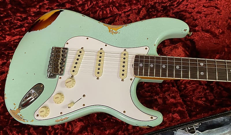 NEW! 2023 Fender Custom Shop 67 Heavy Relic Stratocaster - Handwound PU's - Authorized Dealer - Surf Green Over Aged 3-Tone Sunburst - 7.9 lbs - Matching Peg-Head