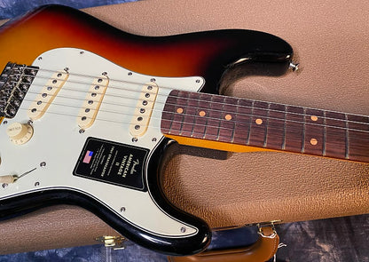 NEW! 2024 Fender American Vintage II 1961 Stratocaster - Sunburst - Authorized Dealer - 7.5lbs - G04287