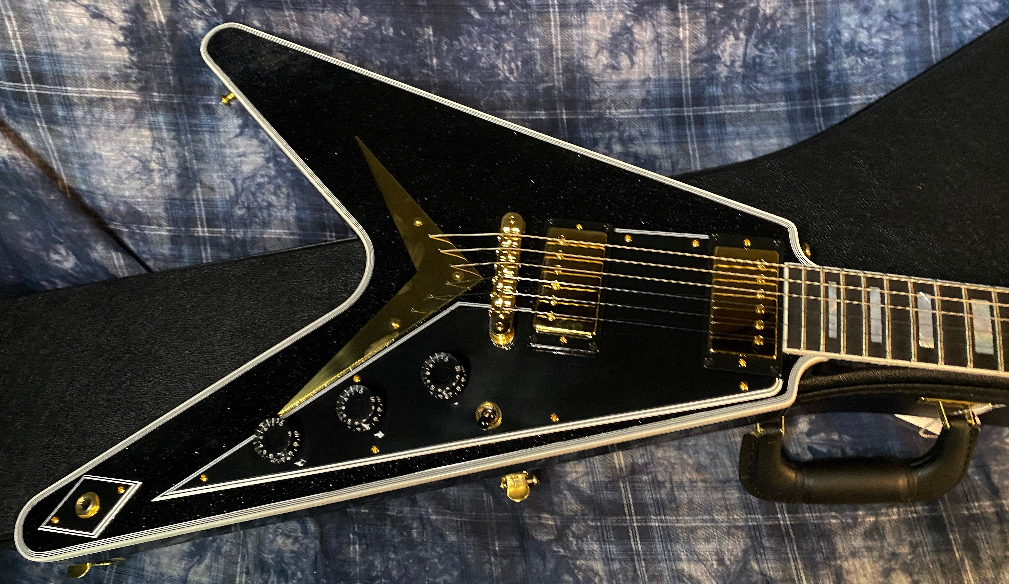 NEW! 2024 Gibson Custom Shop Flying V Custom - Ebony Sparkle - Ebony Board - Authorized Dealer - Ultra RARE! Dealer Select - Only 7.2 lbs - G04157