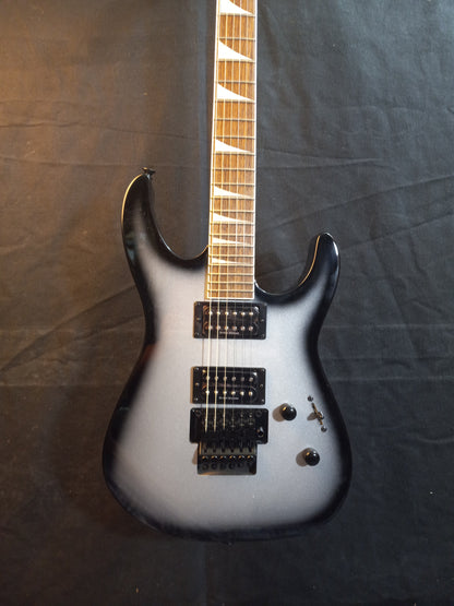 MINT!! Jackson X Series Soloist SLX Electric Guitar Silver Burst / Authorized Dealer 7.2lbs SAVE!!