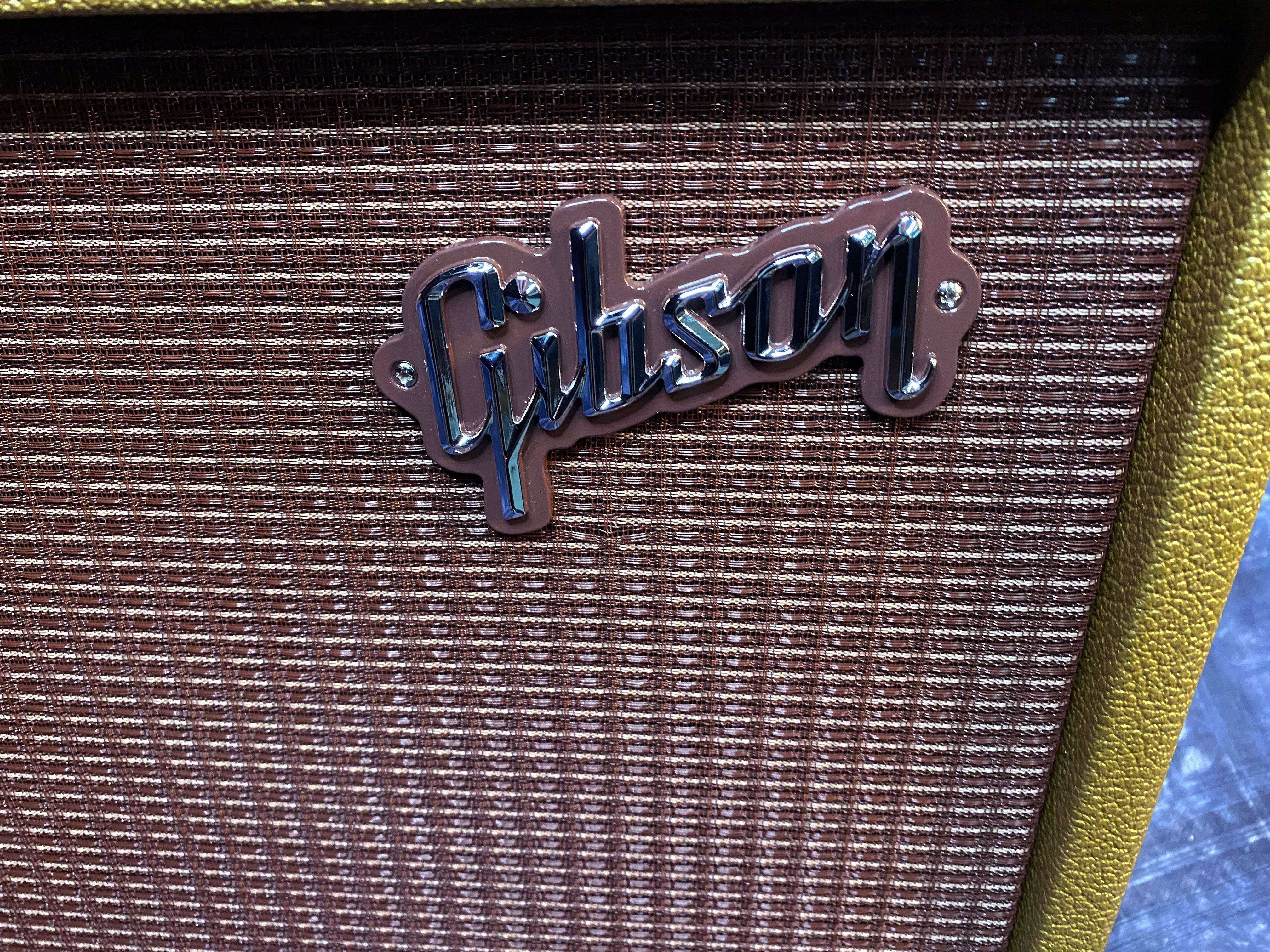 NEW ! 2024 Gibson Falcon 5 1x10 Combo - Bizarre Guitar 50th Anniversary Limited Edition - Gold Top Vinyl Oxblood Grille - Celestion Creamback Speaker - Authorized Dealer