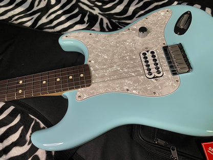 UNPLAYED! 2023 Fender Limited Edition Tom DeLonge Stratocaster - Daphne Blue - SAVE BIG! Gig Bag - Only 7.5lbs - Serial #MX23143082