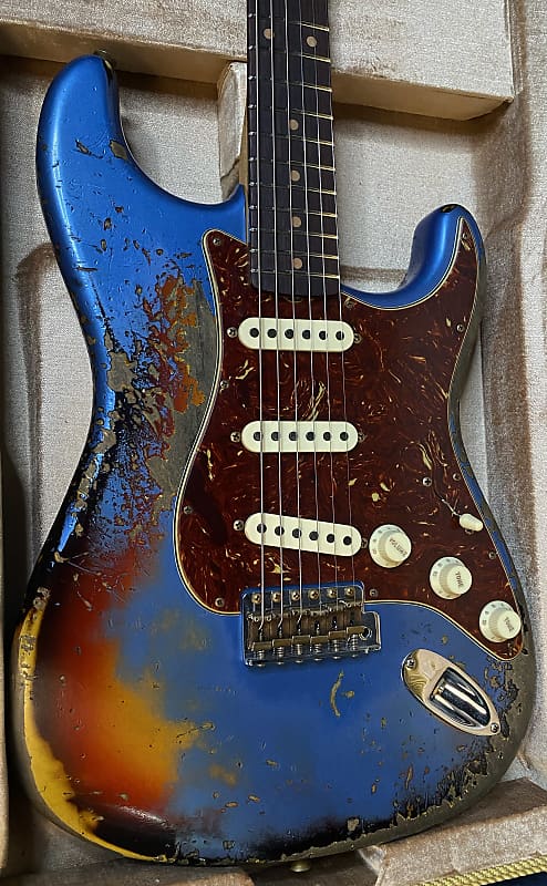 NEW ! 2024 Fender Stratocaster Limited Edition Winter CS Event Baked '60 Super Heavy Relic - Lake Placid Blue Over Sunburst - Authorized Dealer - 7.5lbs - G03929