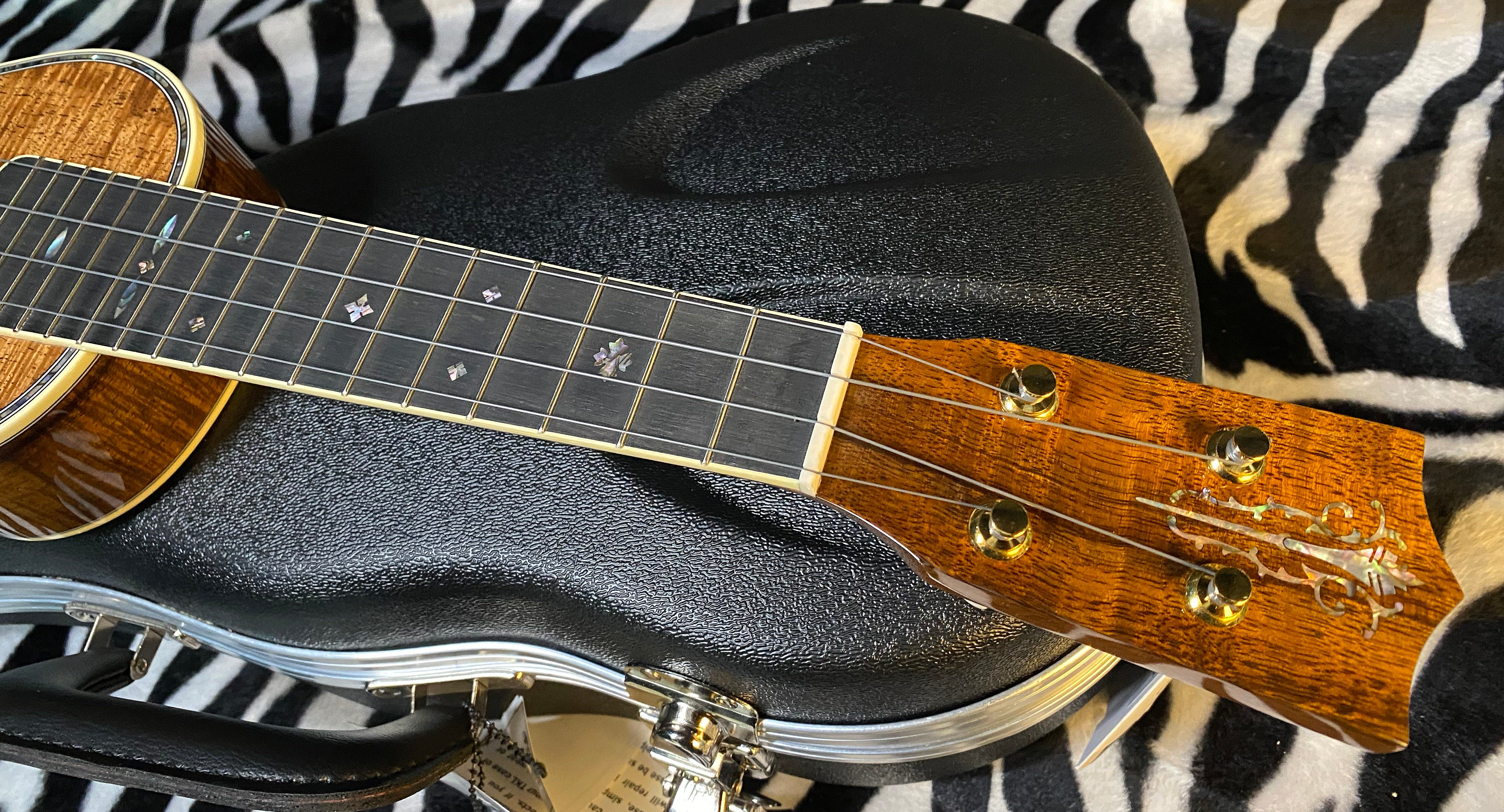 NEW ! 2024 Martin 5K Ukulele - AAA Flamed Koa - Abalone Inlays - Ebony Fretboard - Authorized Dealer - Super RARE - In-Stock! G02516