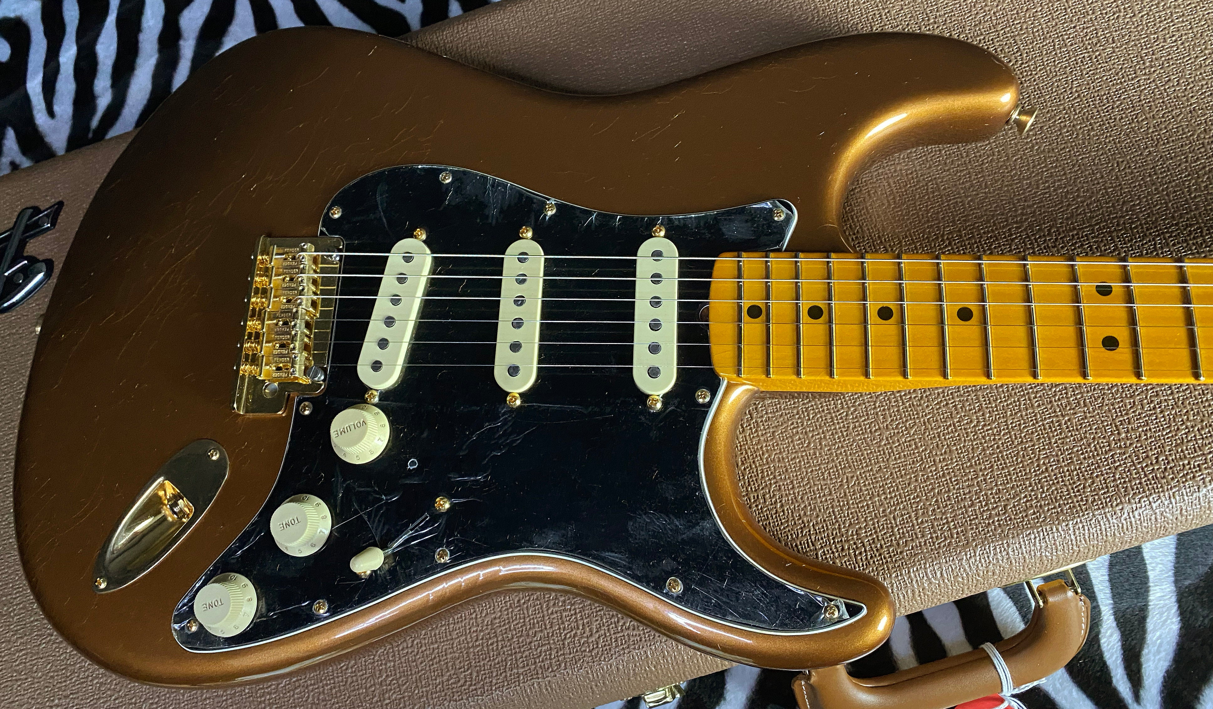 NEW! Fender Bruno Mars Stratocaster Mars Mocha - Limited Edition - Authorized Dealer - In-Stock! 7.85lbs - G02644