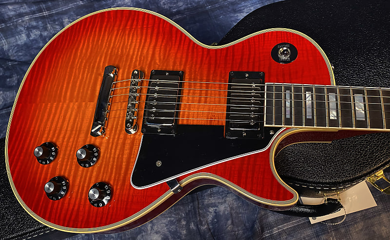 NEW ! 2024 Gibson Custom Shop '68 Les Paul Custom - Heritage Cherry Sunburst - Killer Flame! Only 9 lbs - Authorized Dealer - G03958