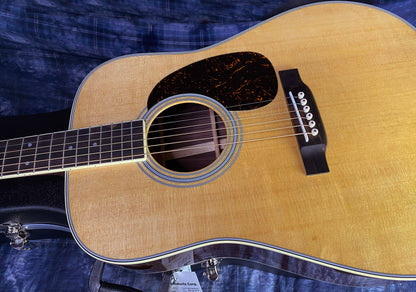 NEW ! 2024 Martin D-35 Acoustic Guitar - Natural Finish - Authorized Dealer - Warranty - 4.75 lbs - G03028