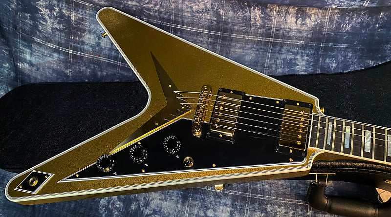 NEW! 2024 Gibson Custom Shop Flying V Custom - Gold Sparkle - Ebony Board - Authorized Dealer - Ultra RARE! Dealer Select - Only 7.5 lbs - G03873